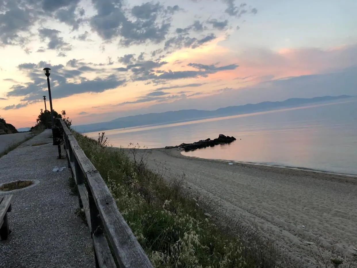 Holiday home Mangoseaview Home1 Nea Roda Greece