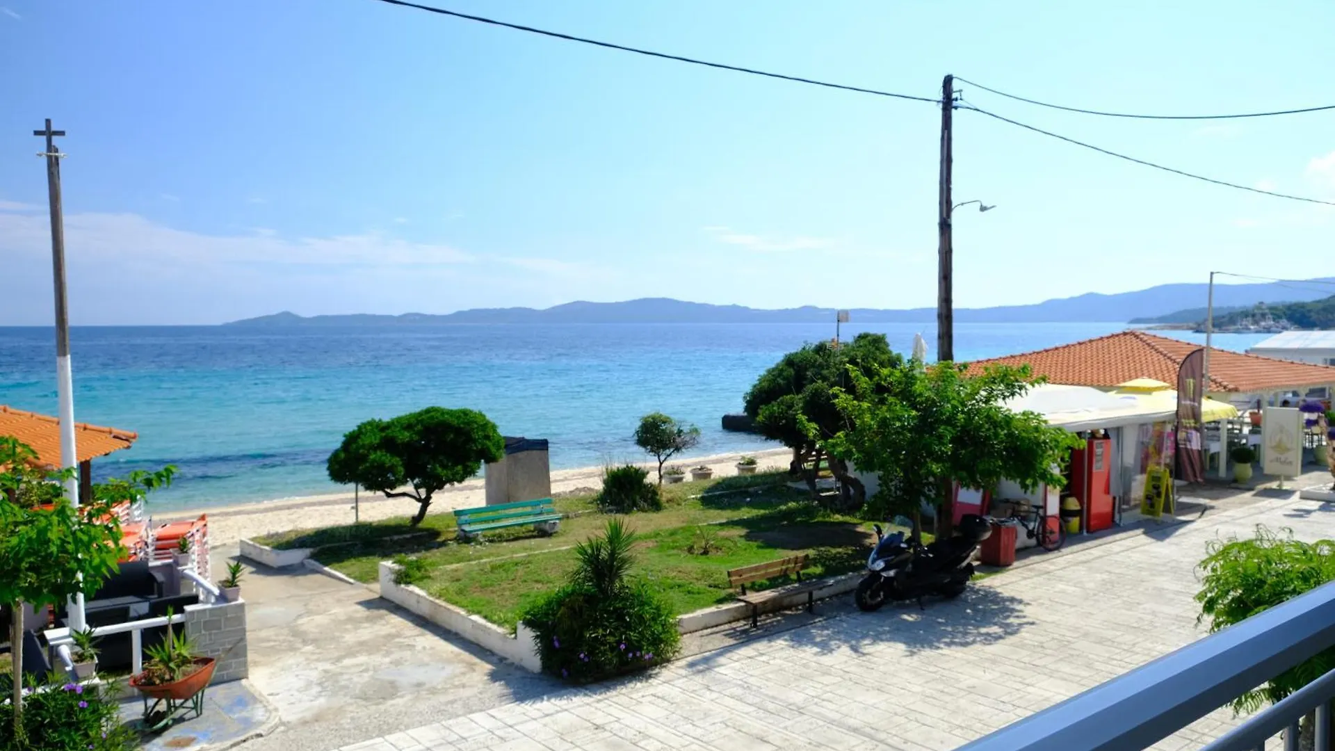 Holiday home Mangoseaview Home1 Nea Roda